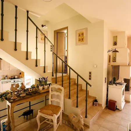 3 Bedrooms Villa With Sea View Private Pool And Jacuzzi At Megali Ammos