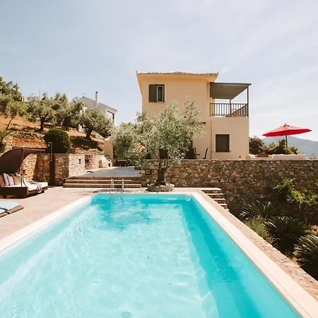 3 Bedrooms Villa With Sea View Private Pool And Jacuzzi At Megali Ammos Villa