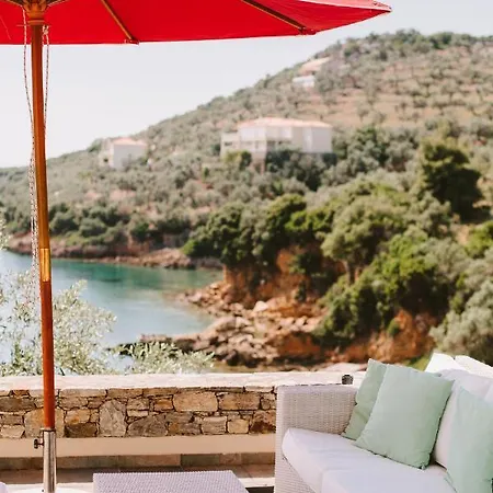 3 Bedrooms Villa With Sea View Private Pool And Jacuzzi At Megali Ammos Villa