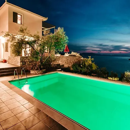 3 Bedrooms Villa With Sea View Private Pool And Jacuzzi At Megali Ammos * Megali Ammos (Alonissos)